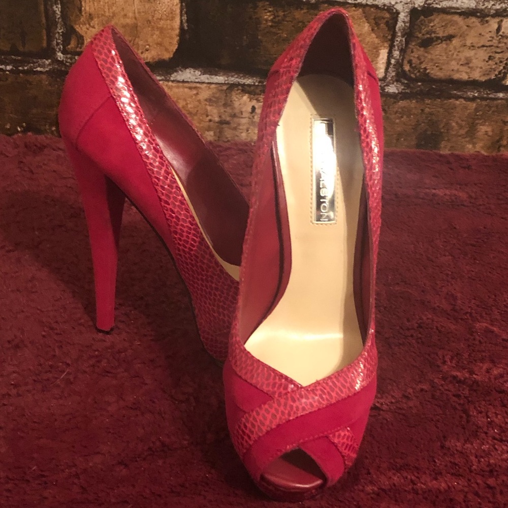 H by Halston Red Suede & Leather Peep Toe Pumps